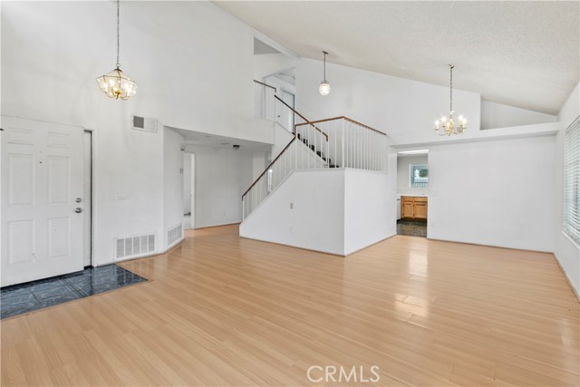 MLS #OC25261134 image #2