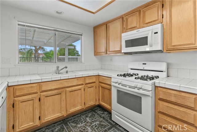 MLS #OC25261134 image #5