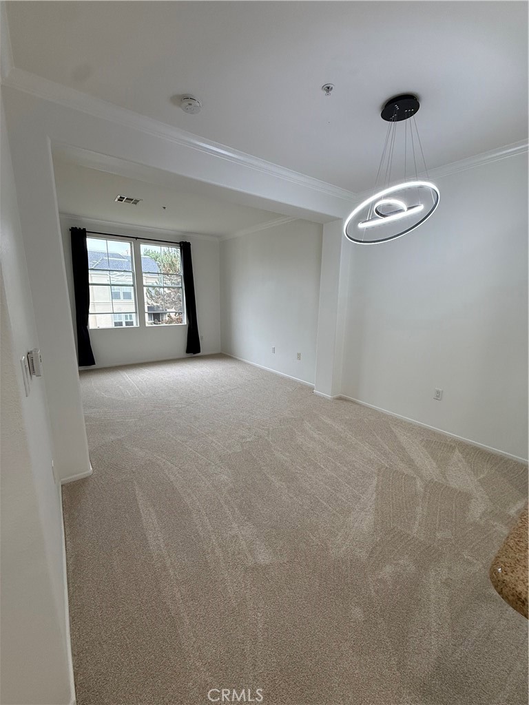 MLS #OC25261151 image #4