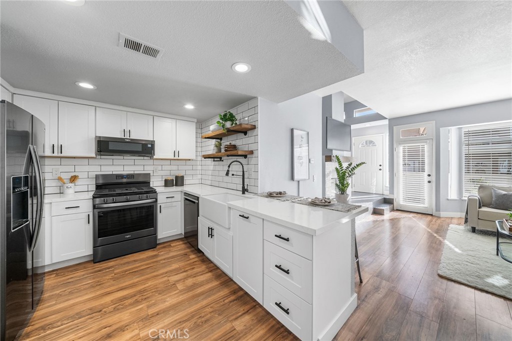 MLS #OC25261179 image #11