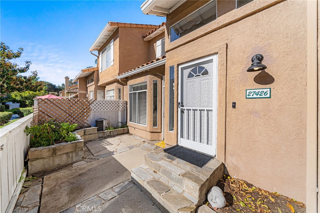 MLS #OC25261179 image #2