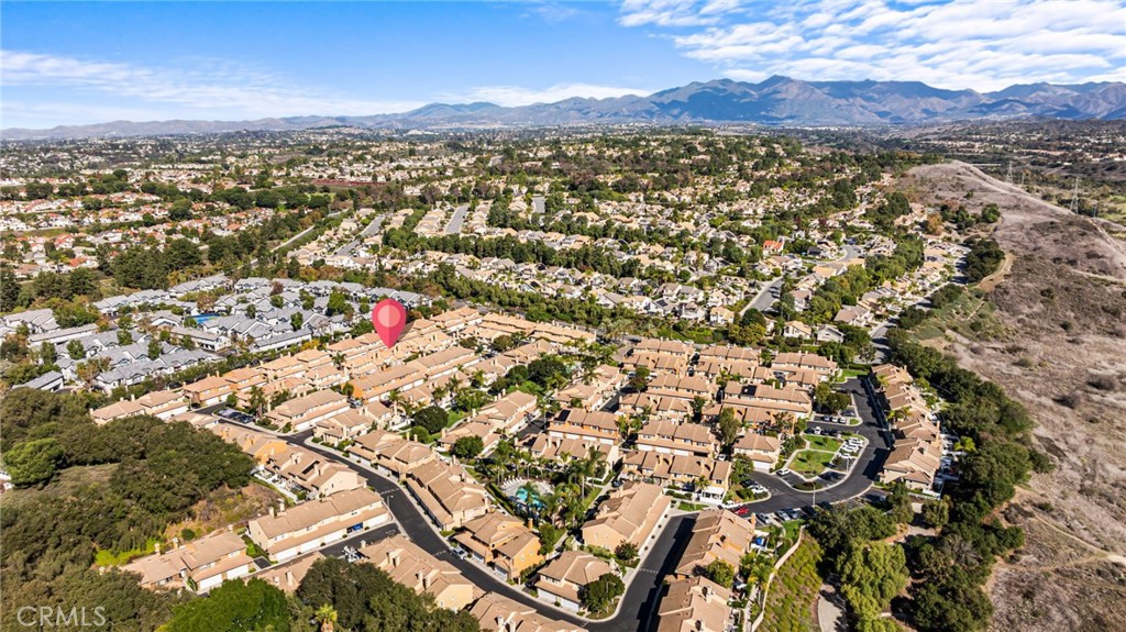 MLS #OC25261179 image #39