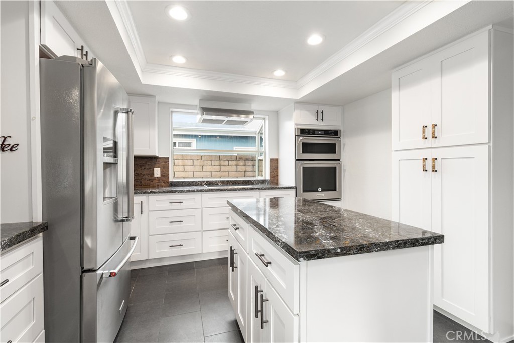 MLS #OC25261205 image #13