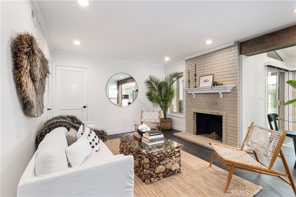 MLS #OC25261205 image #18