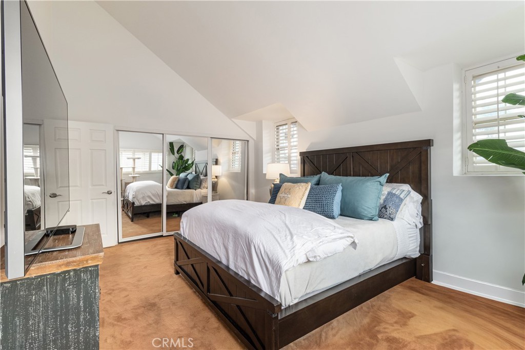 MLS #OC25261205 image #19