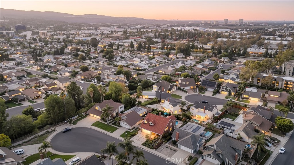 MLS #OC25261205 image #36