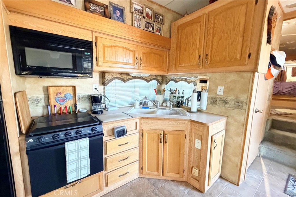 MLS #OC25261222 image #6