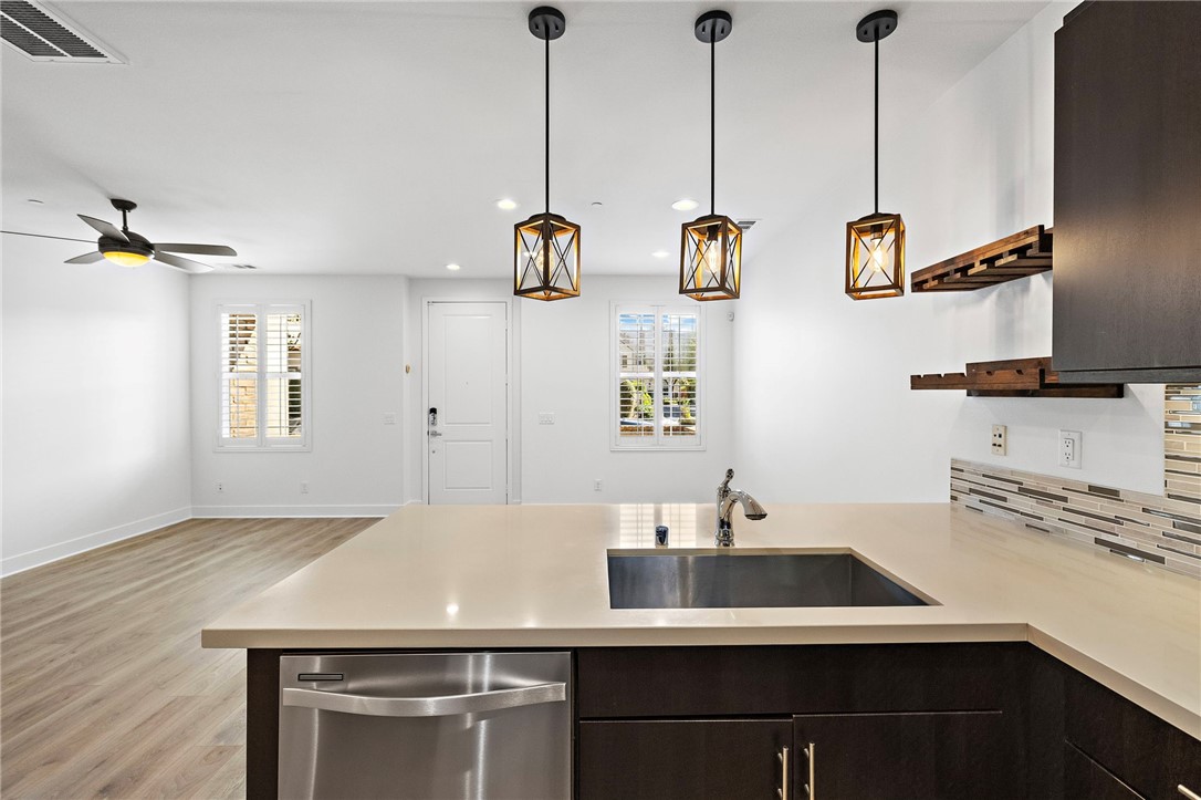 MLS #OC25261230 image #12