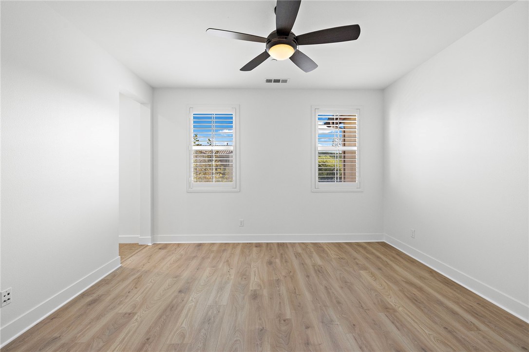 MLS #OC25261230 image #15