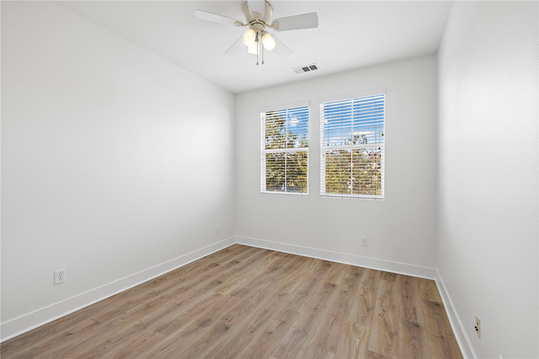 MLS #OC25261230 image #19