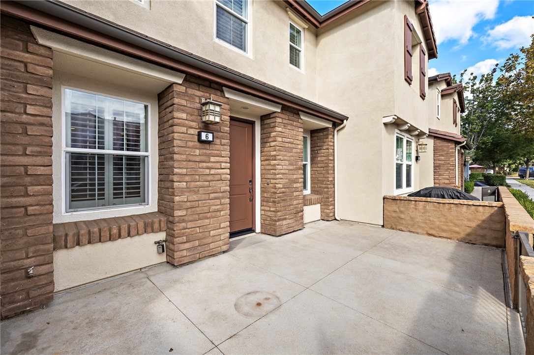 MLS #OC25261230 image #5