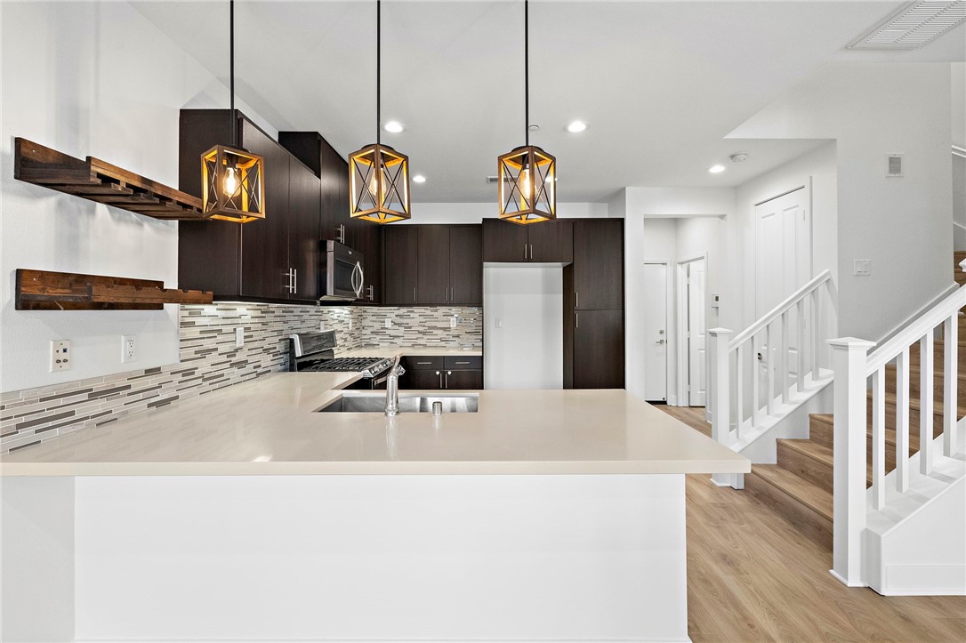 MLS #OC25261230 image #8