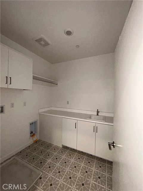 MLS #OC25261232 image #14