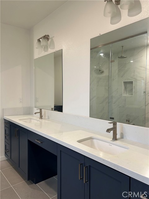 MLS #OC25261232 image #17