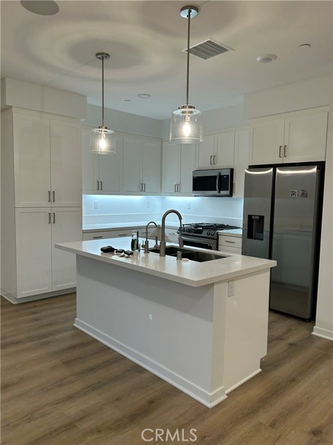 MLS #OC25261232 image #2