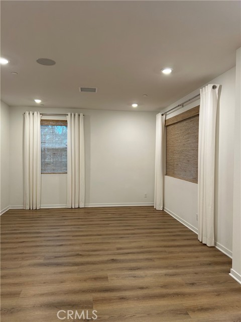 MLS #OC25261232 image #7