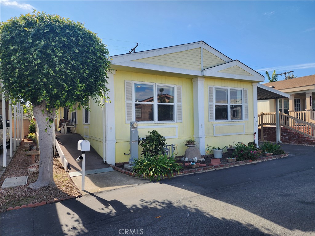 MLS #OC25261243 image #2