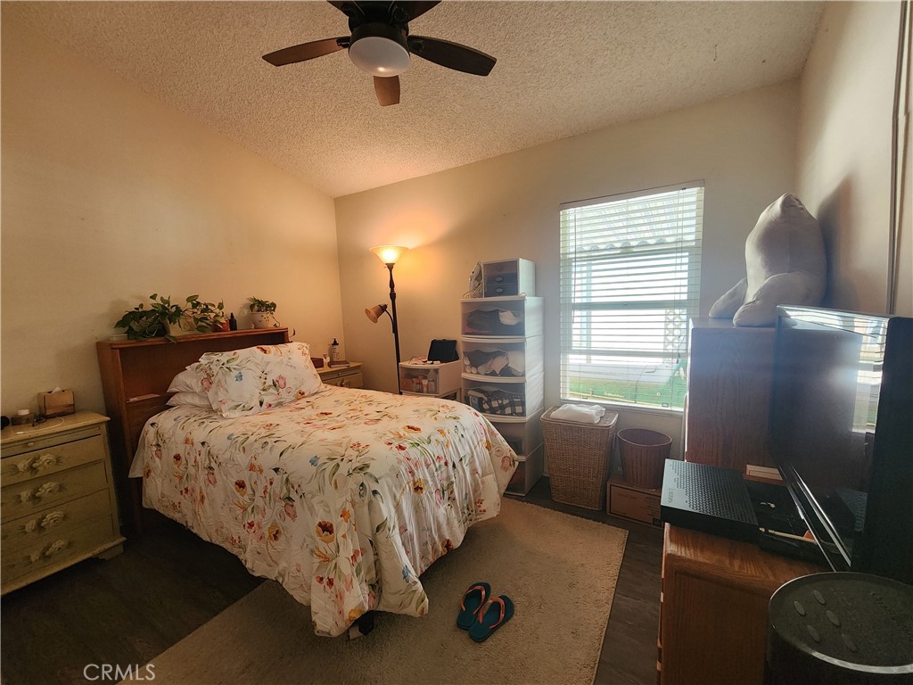 MLS #OC25261243 image #25