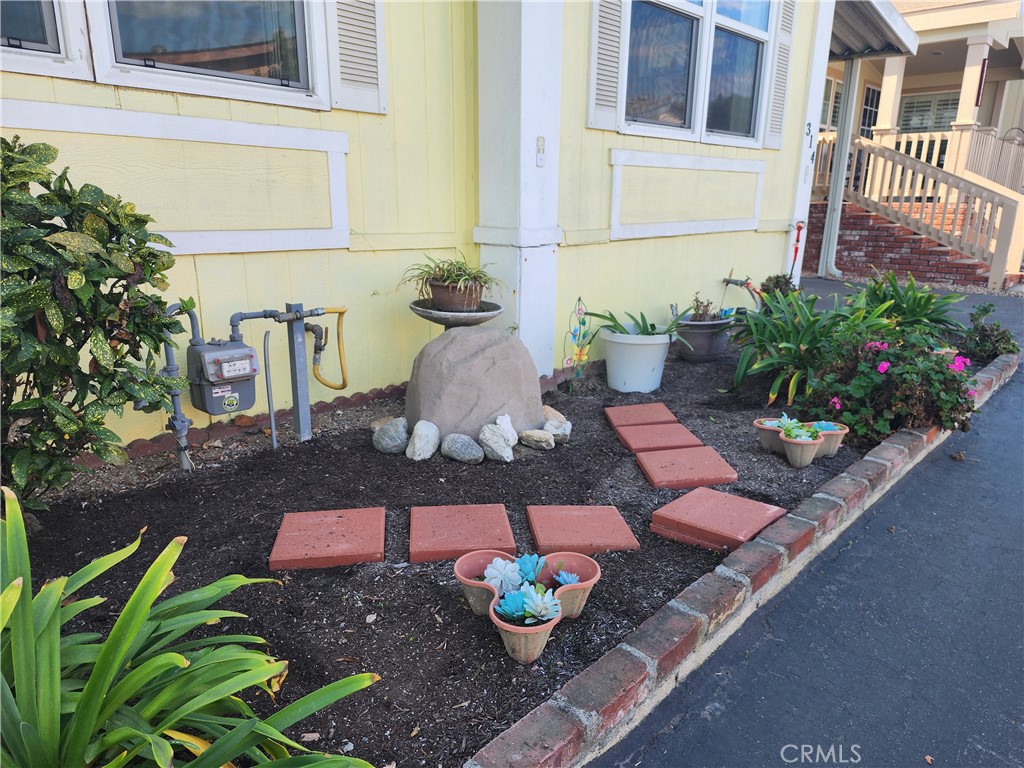 MLS #OC25261243 image #3