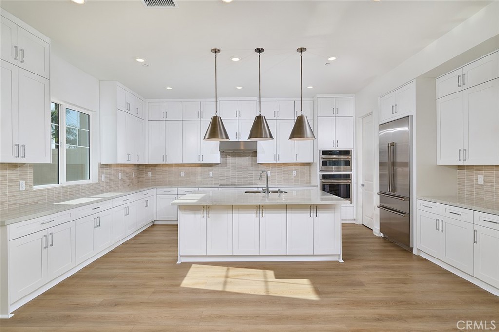 MLS #OC25261309 image #8