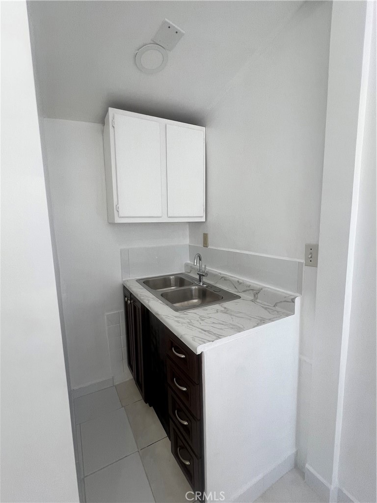 MLS #OC25261318 image #16