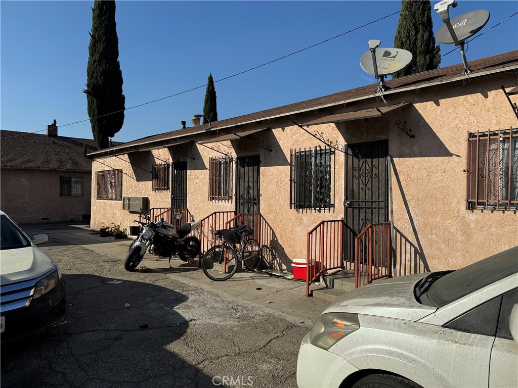 MLS #OC25261318 image #2