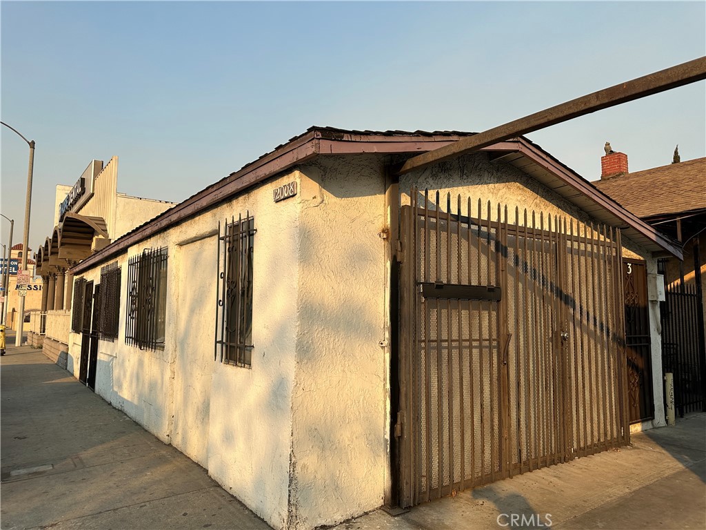 MLS #OC25261318 image #9