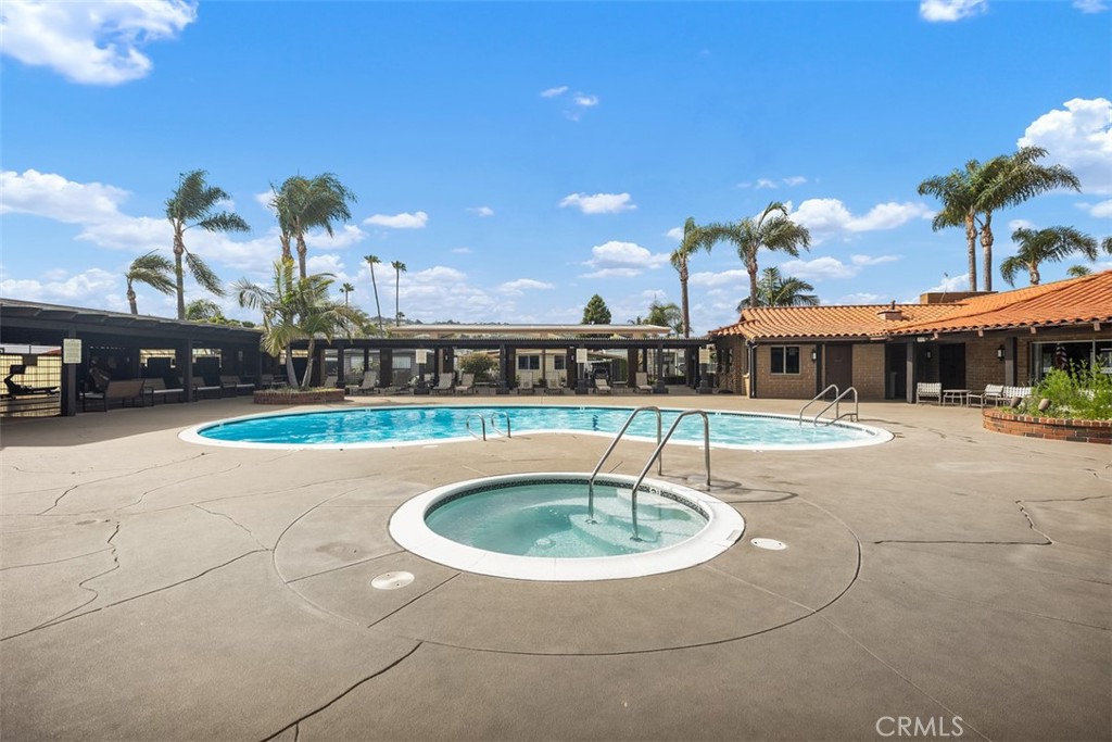 MLS #OC25261326 image #35