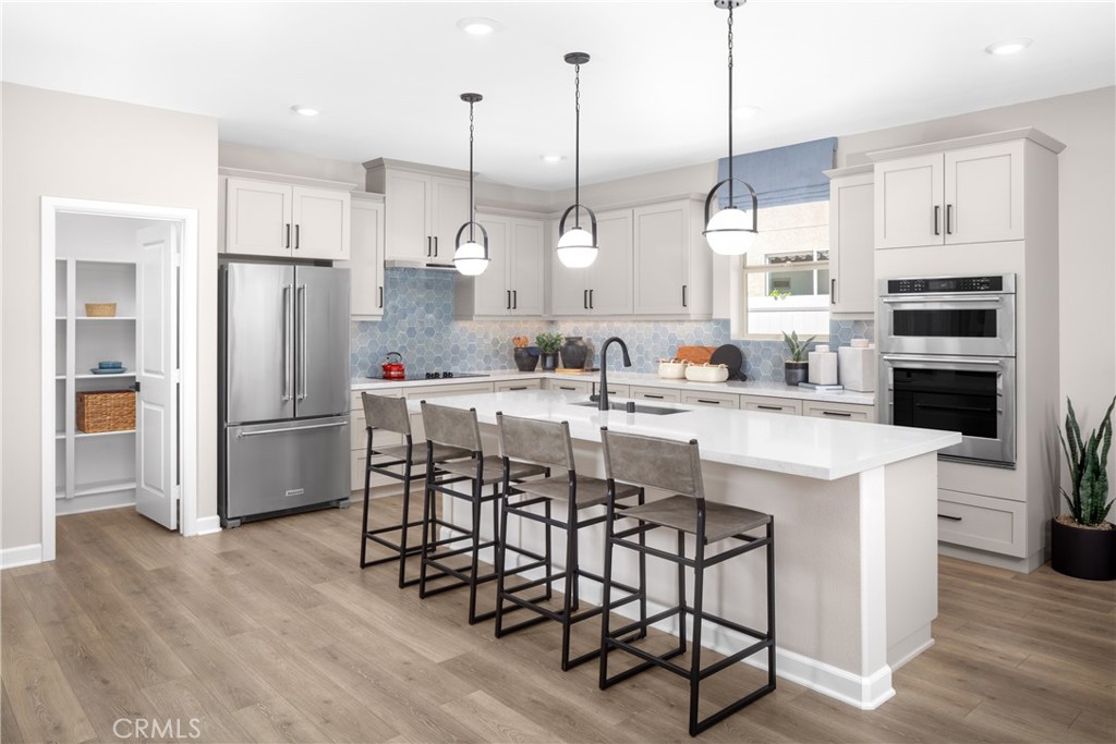 MLS #OC25261330 image #1