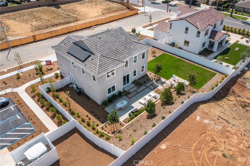 MLS #OC25261333 image #15