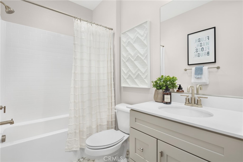 MLS #OC25261333 image #8