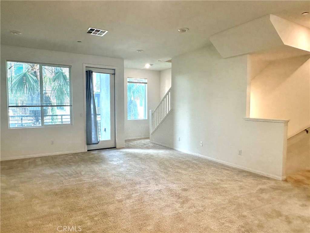 MLS #OC25261351 image #6