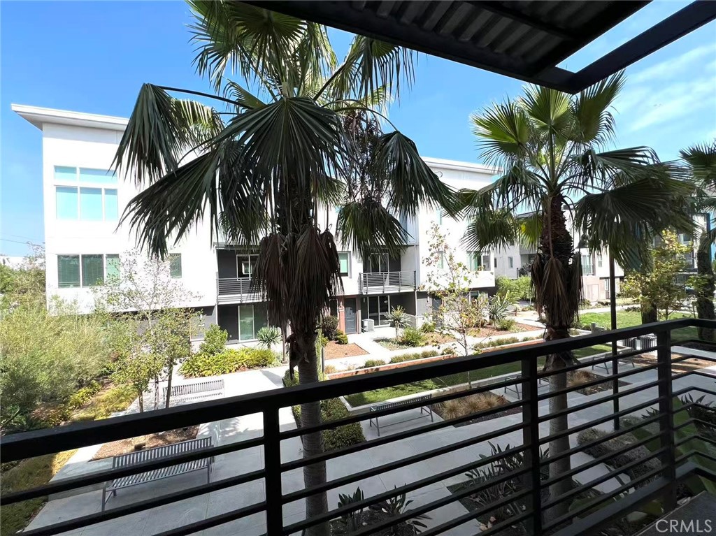 MLS #OC25261351 image #7