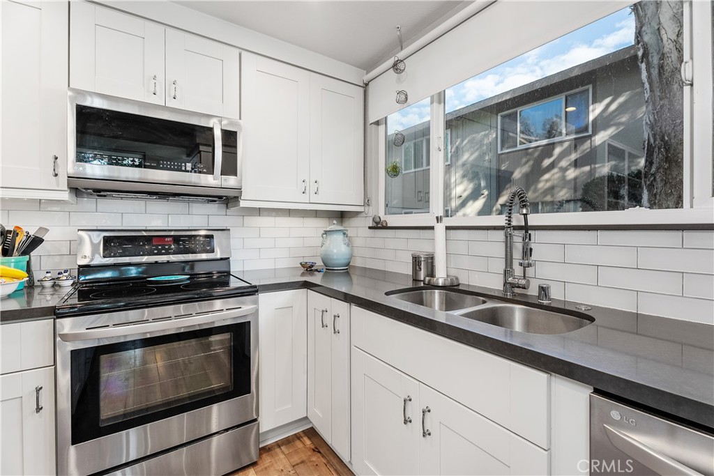 MLS #OC25261360 image #11