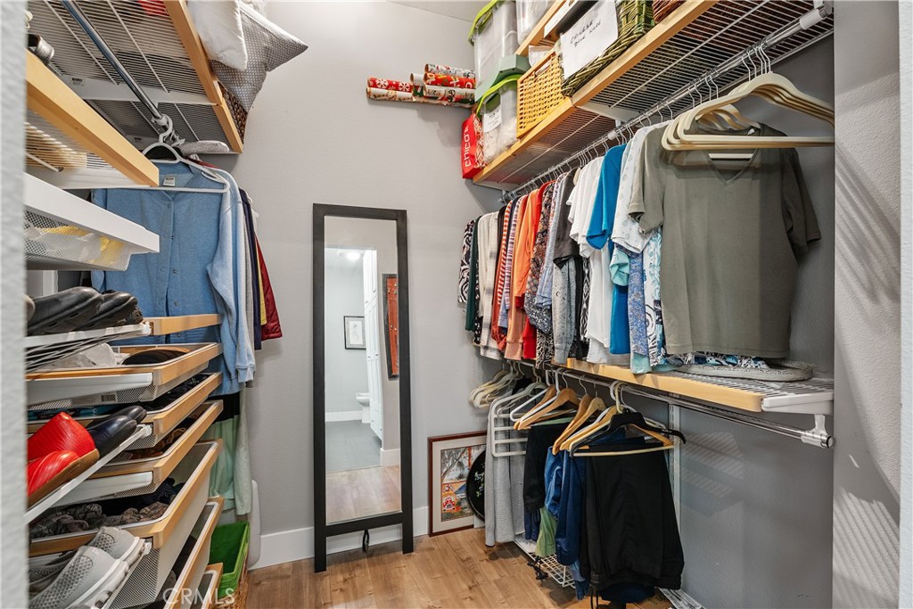 MLS #OC25261360 image #27