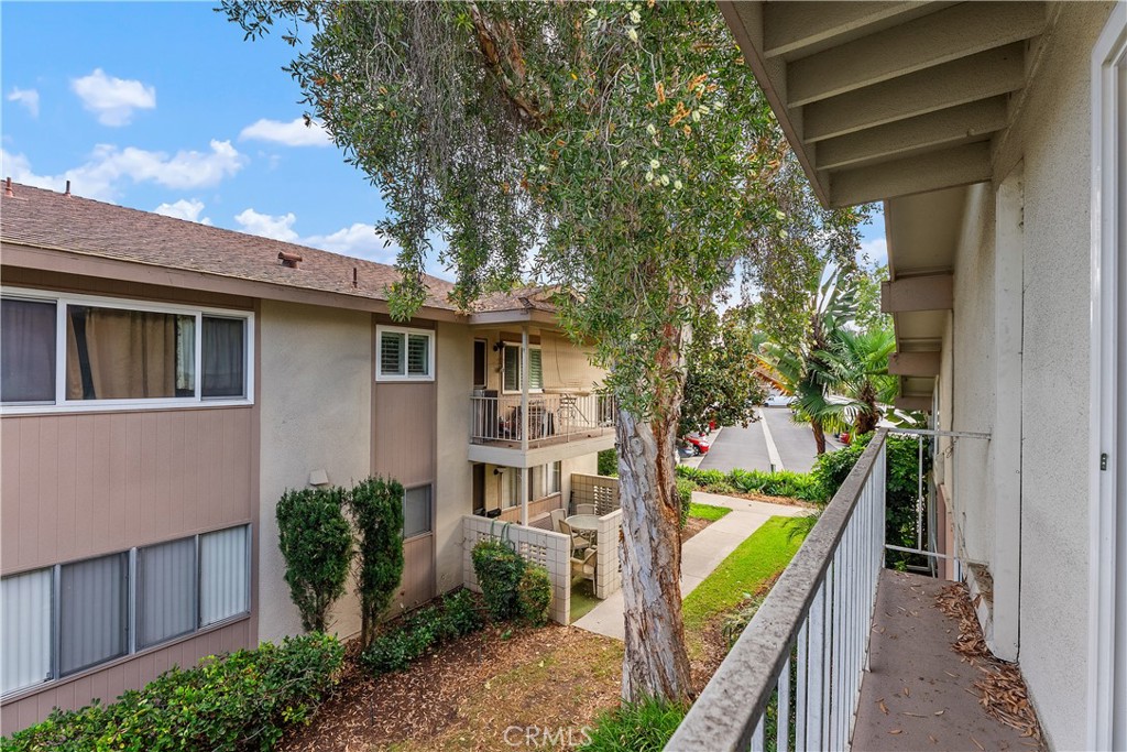 MLS #OC25261360 image #28