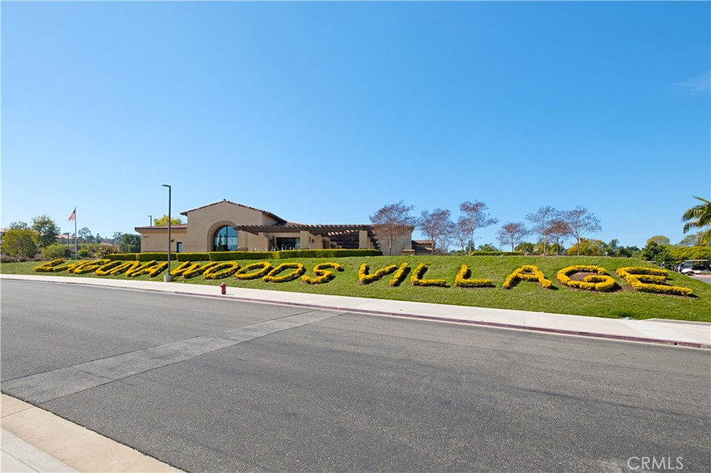 MLS #OC25261360 image #40