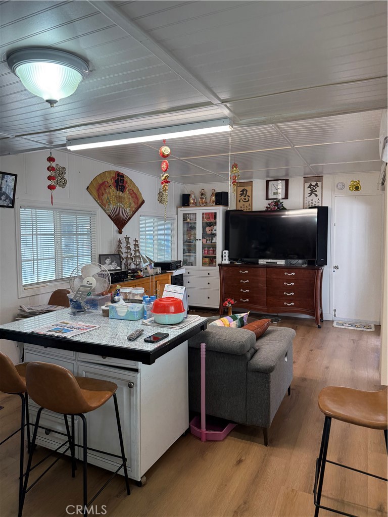 MLS #OC25261374 image #2