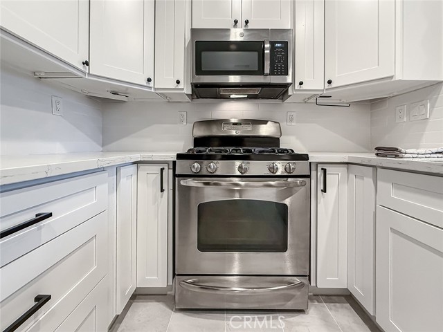 MLS #OC25261393 image #12