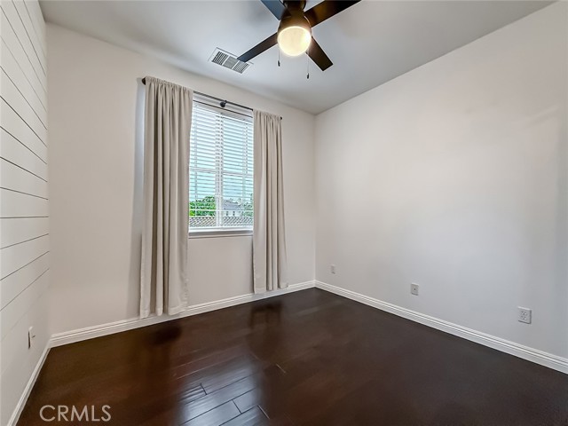 MLS #OC25261393 image #16