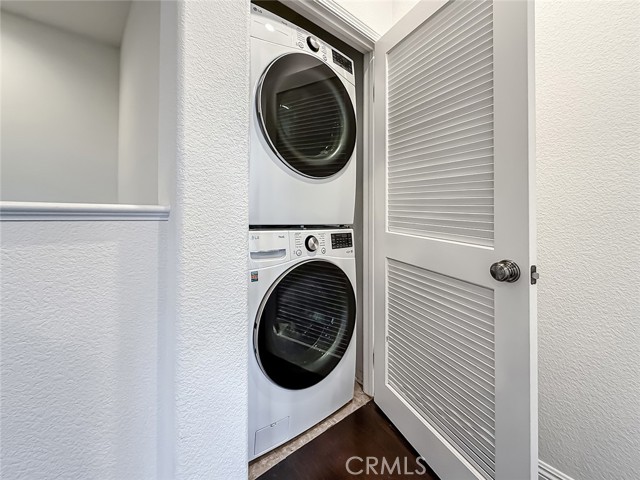 MLS #OC25261393 image #24