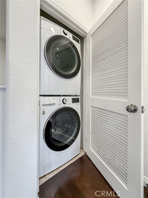 MLS #OC25261393 image #25