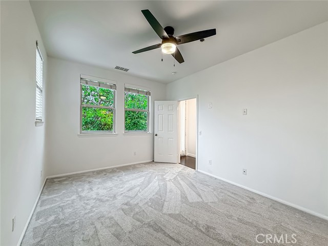 MLS #OC25261393 image #28