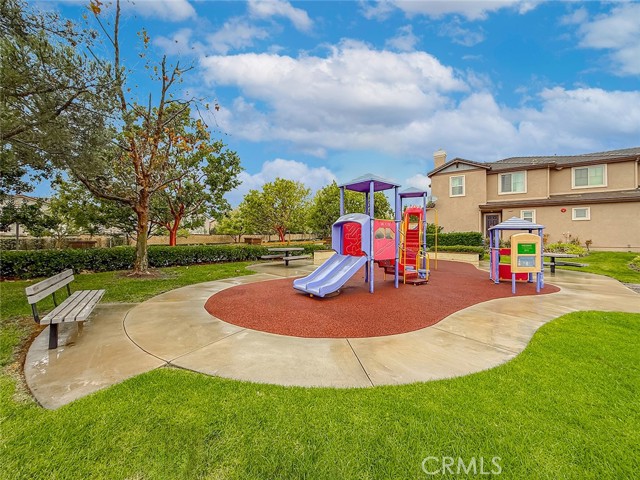 MLS #OC25261393 image #37