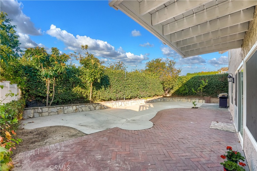 MLS #OC25261399 image #36