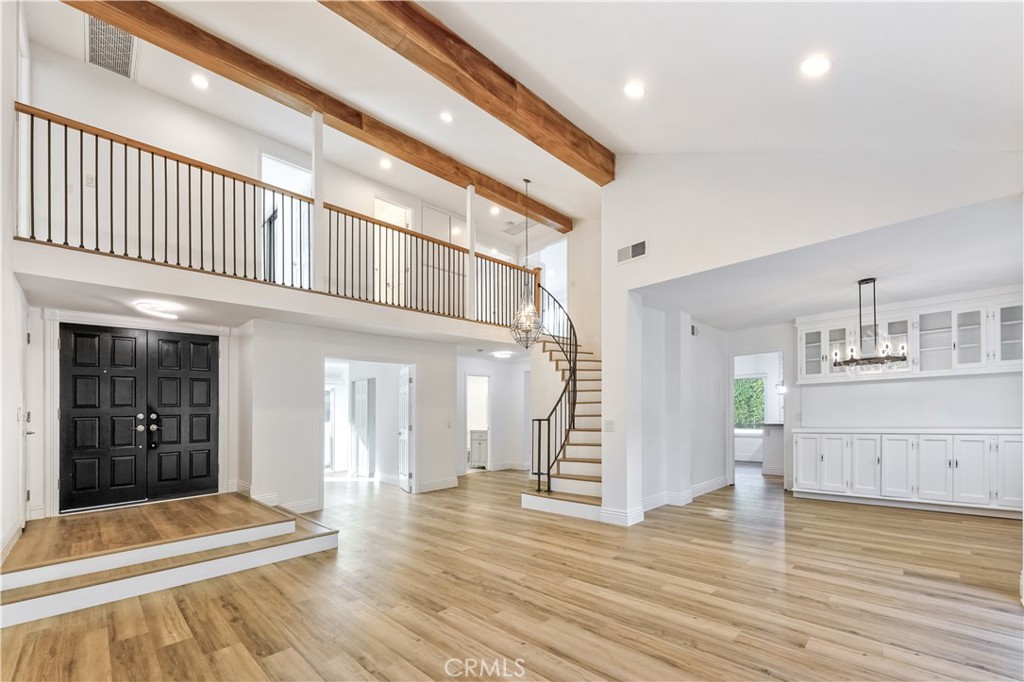 MLS #OC25261399 image #6