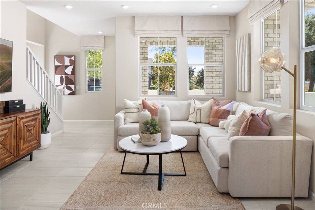 MLS #OC25261401 image #3