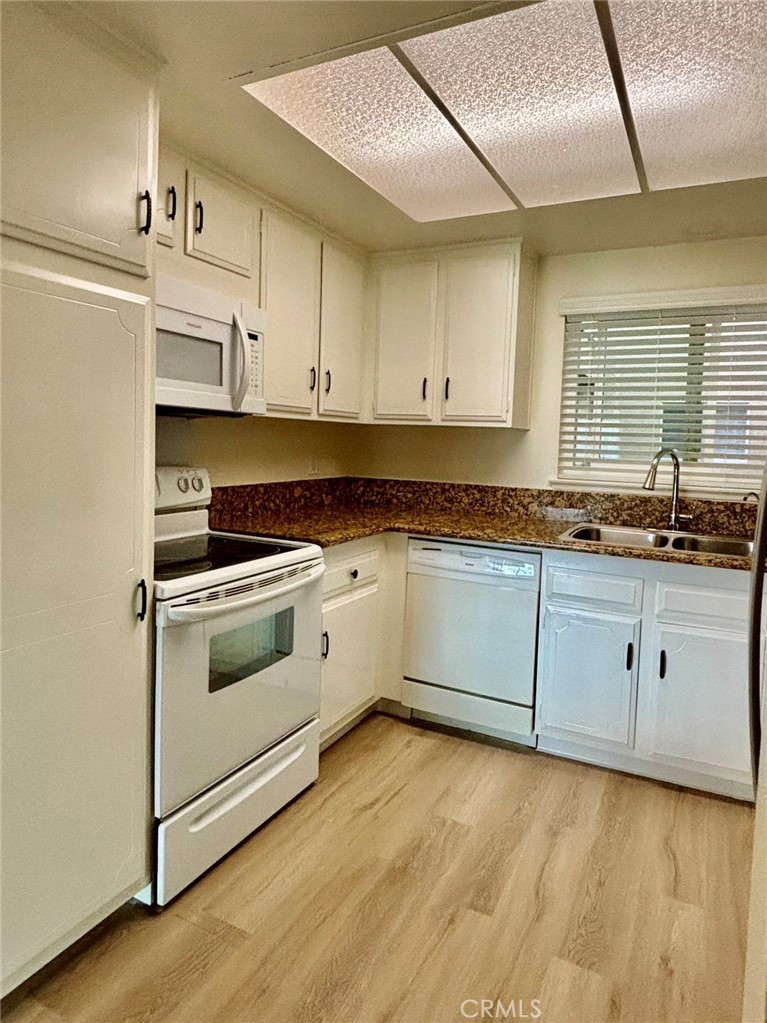 MLS #OC25261405 image #7