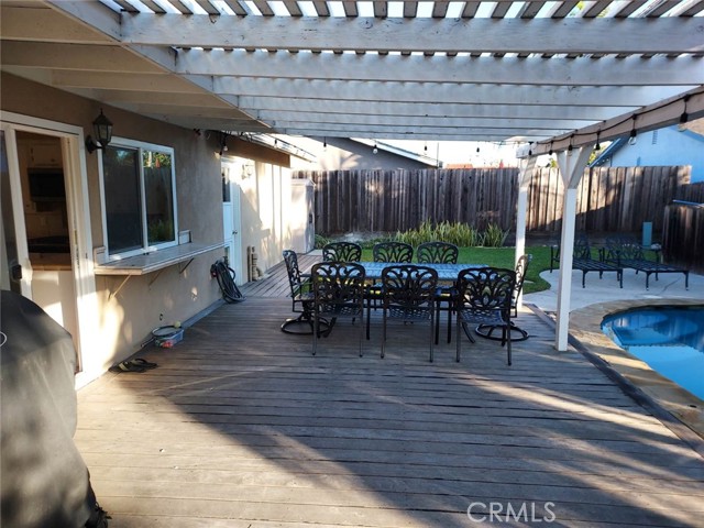 MLS #OC25261417 image #10