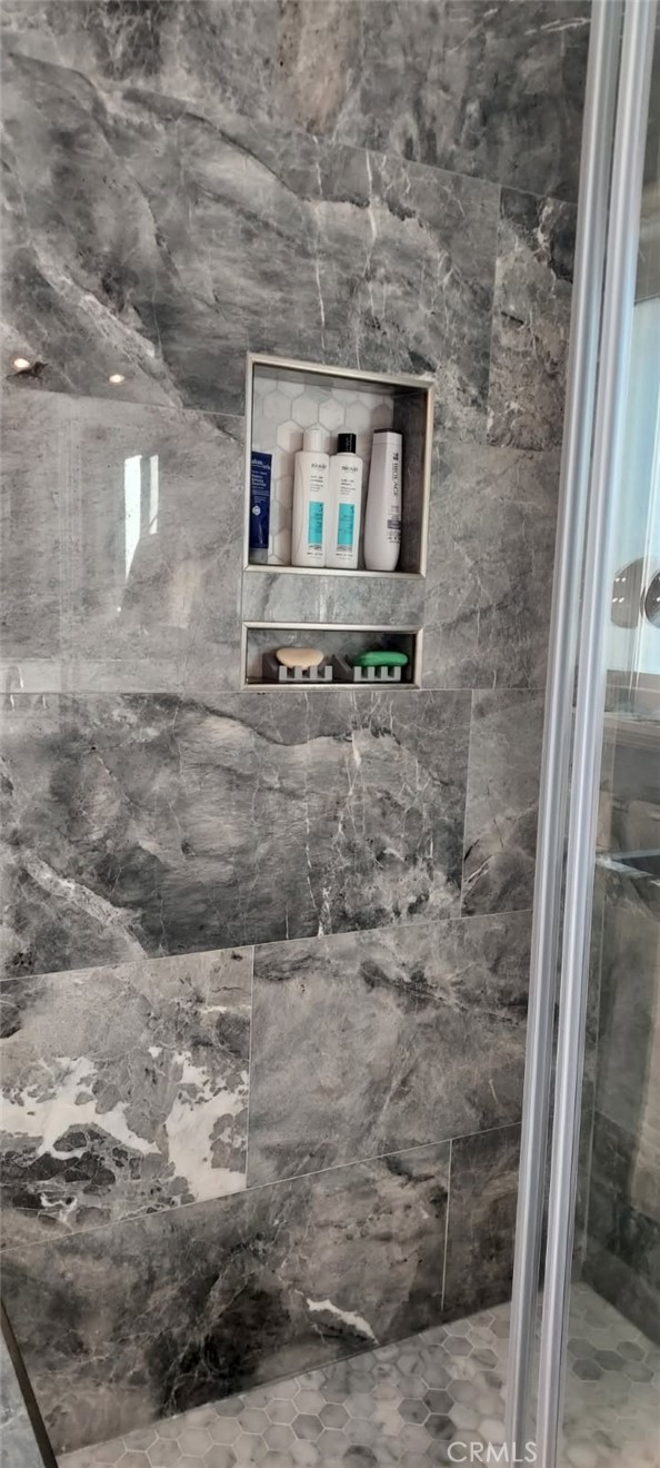 MLS #OC25261417 image #17